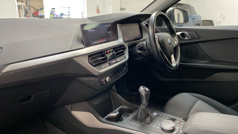 BMW 1 Series 116d SE 5dr [Live Cockpit Professional] Diesel Hatchback